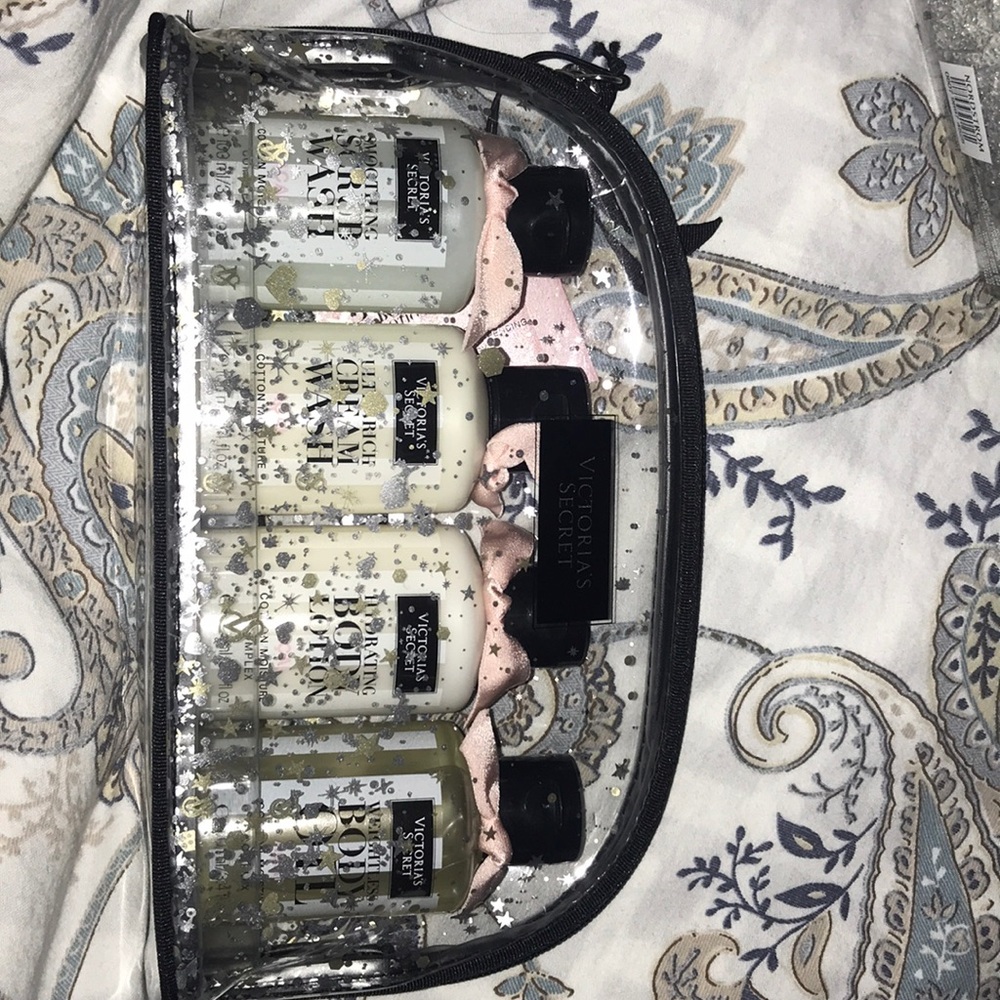 Victoria Secret Ultimate Moisture System